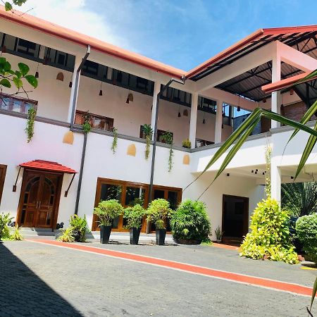 The Triangle Hotel Anuradhapura Zewnętrze zdjęcie