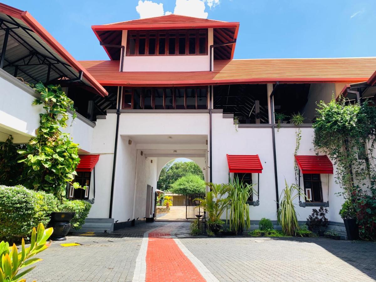 The Triangle Hotel Anuradhapura Zewnętrze zdjęcie