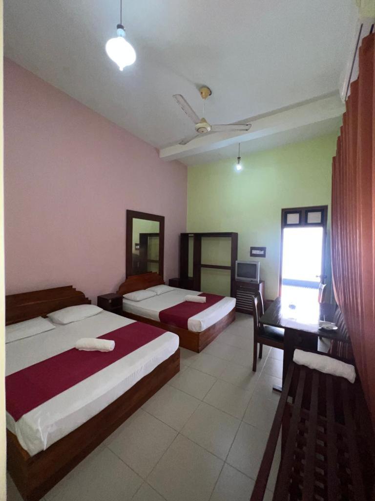 The Triangle Hotel Anuradhapura Pokój zdjęcie