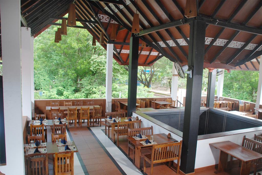 The Triangle Hotel Anuradhapura Zewnętrze zdjęcie