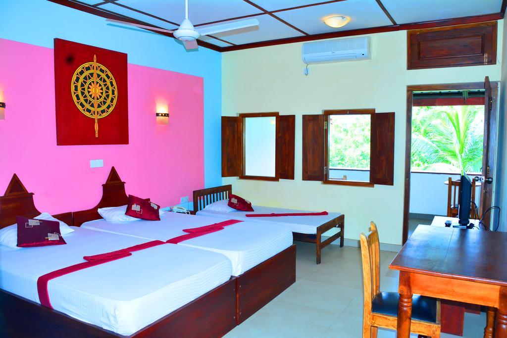 The Triangle Hotel Anuradhapura Zewnętrze zdjęcie
